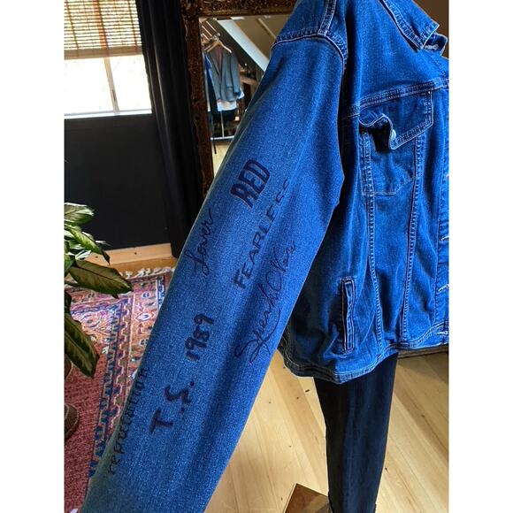 Taylor Swift Jean Jacket - Picture 2 of 5